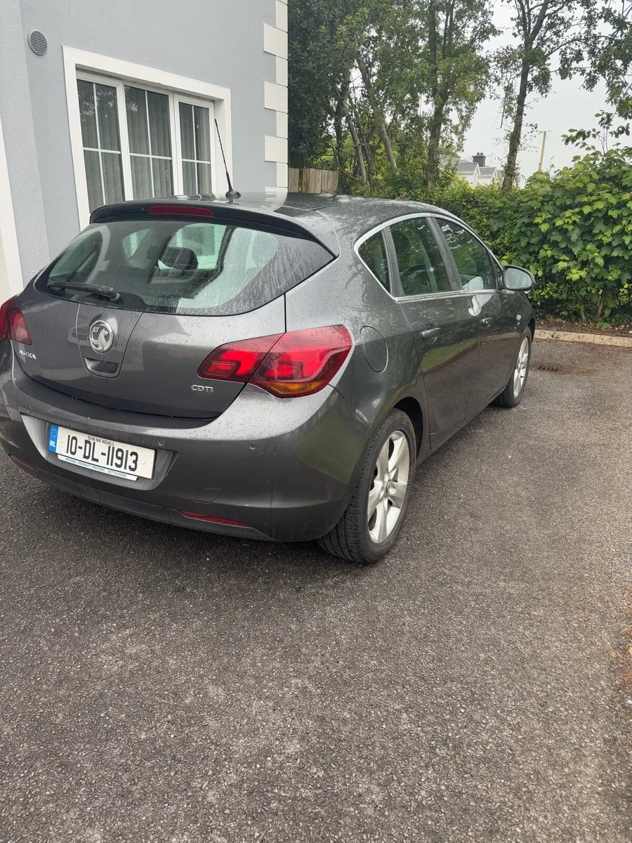 2010 Vauxhall Astra 1.7 Diesel - Image 2
