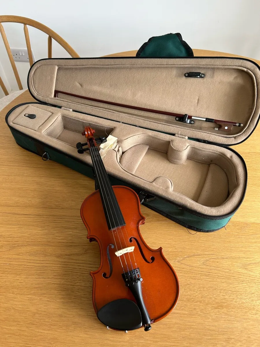 Violin and case - Image 2