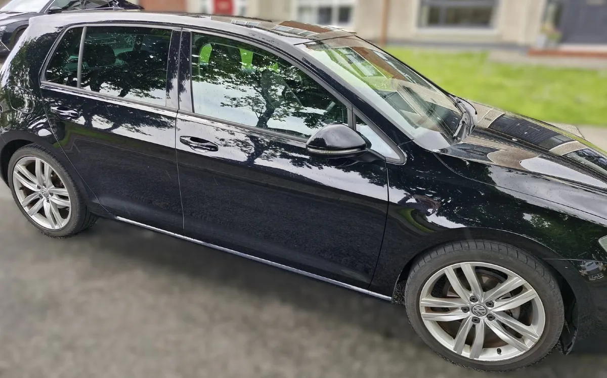 Volkswagen Golf Highline 2017 1.2L TSI petrol - Image 2