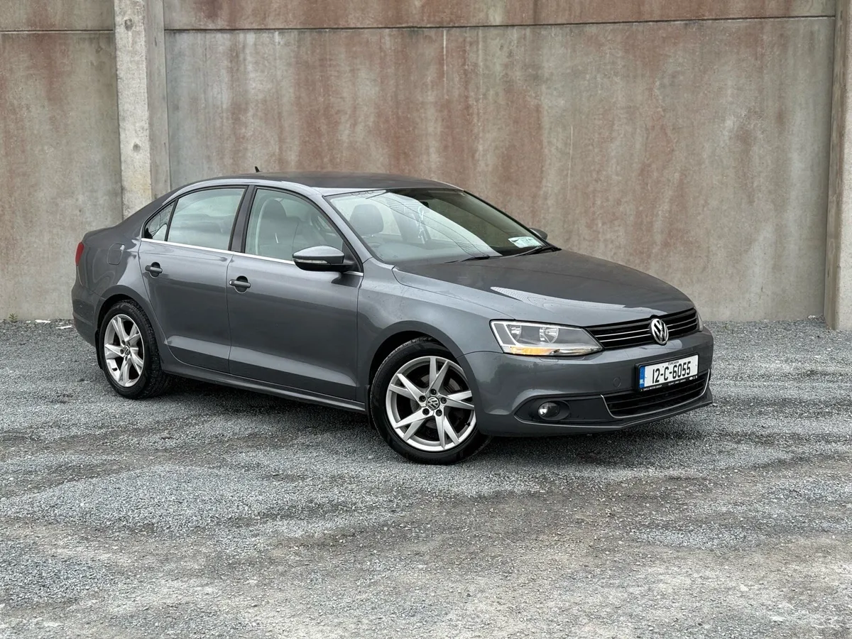 Vw Jetta New NCT! Highline Auto - Image 1