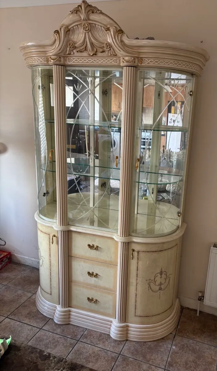Top Quality Italian Furniture - Image 1