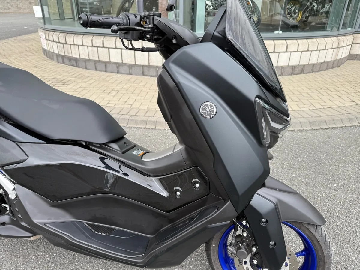 2025 Yamaha NMax 125 - Image 3