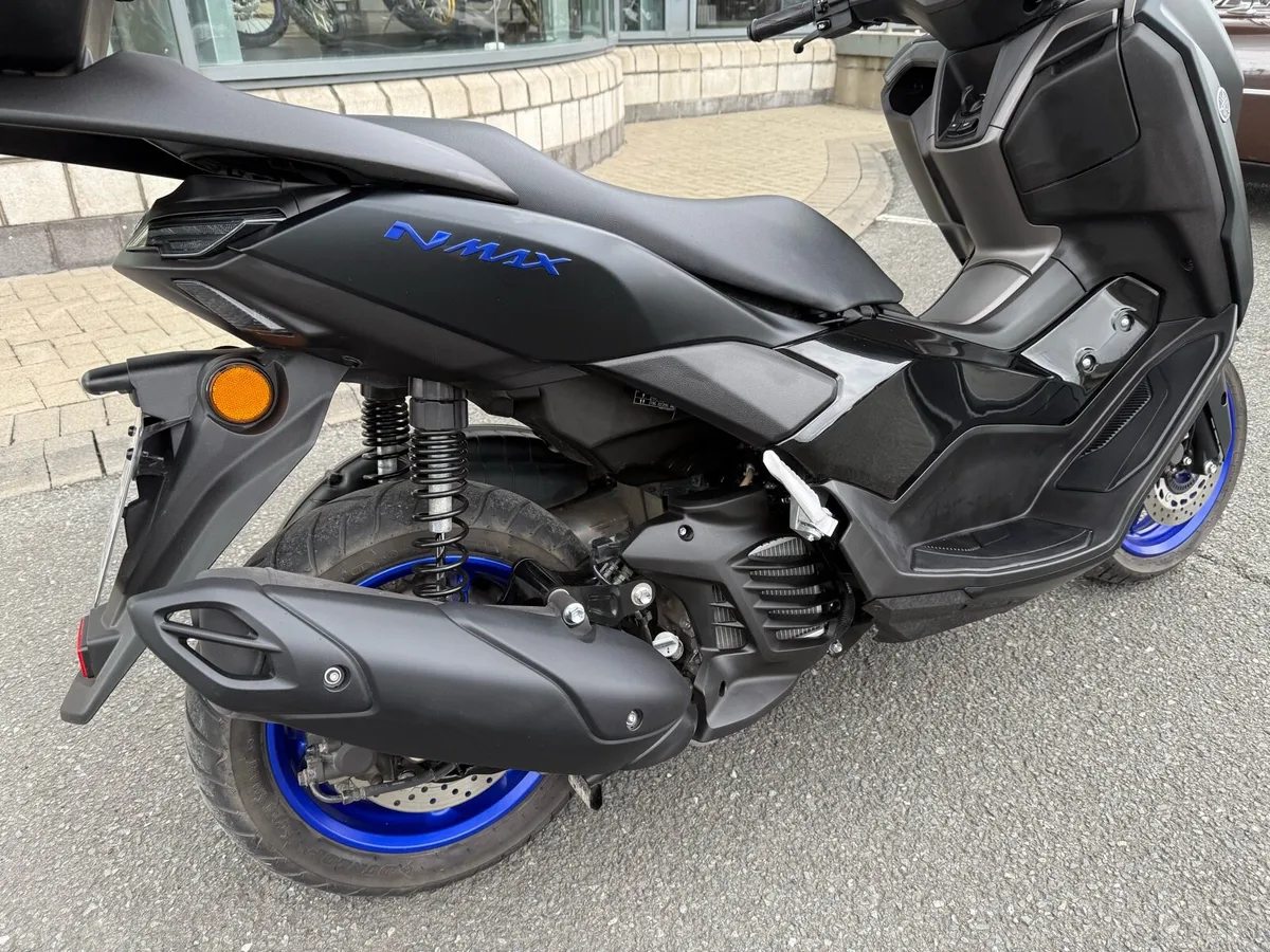 2025 Yamaha NMax 125 - Image 4