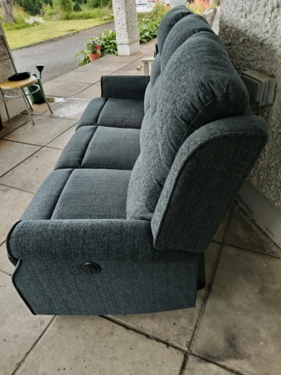 3 seater Recliner Couch - Image 3