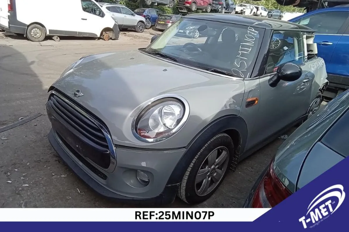 2018 MINI COOPER BREAKING FOR PARTS - Image 1