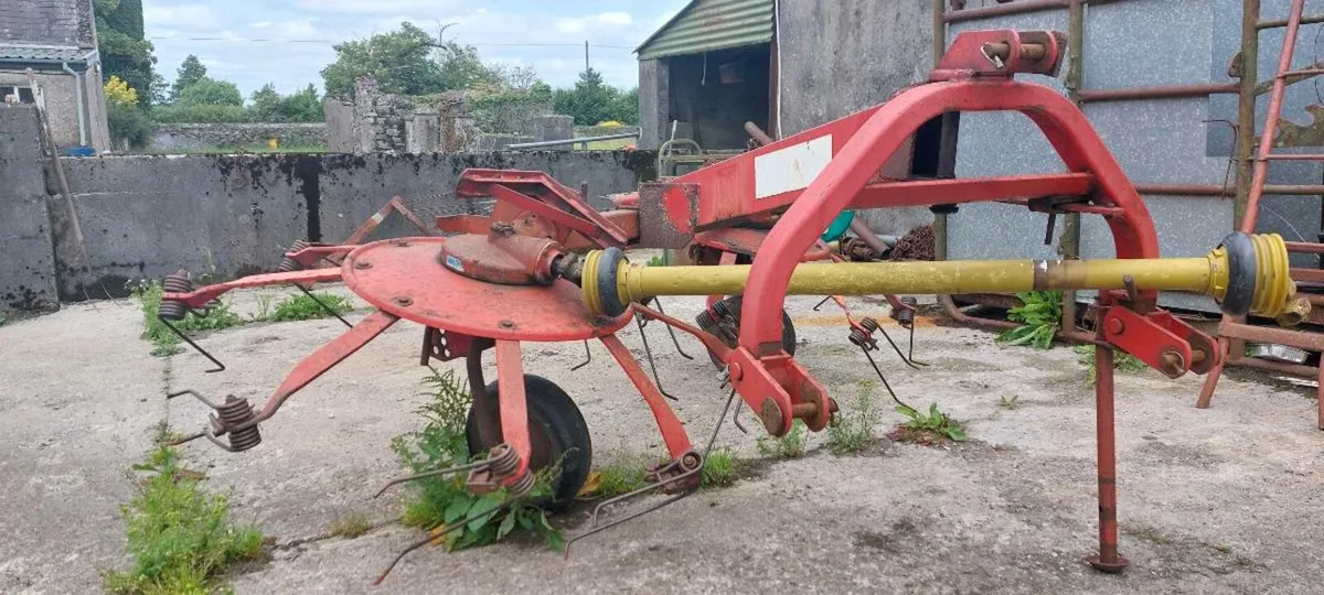 Lely Lotus 300 Tedder Combi Hay Turner - Image 1