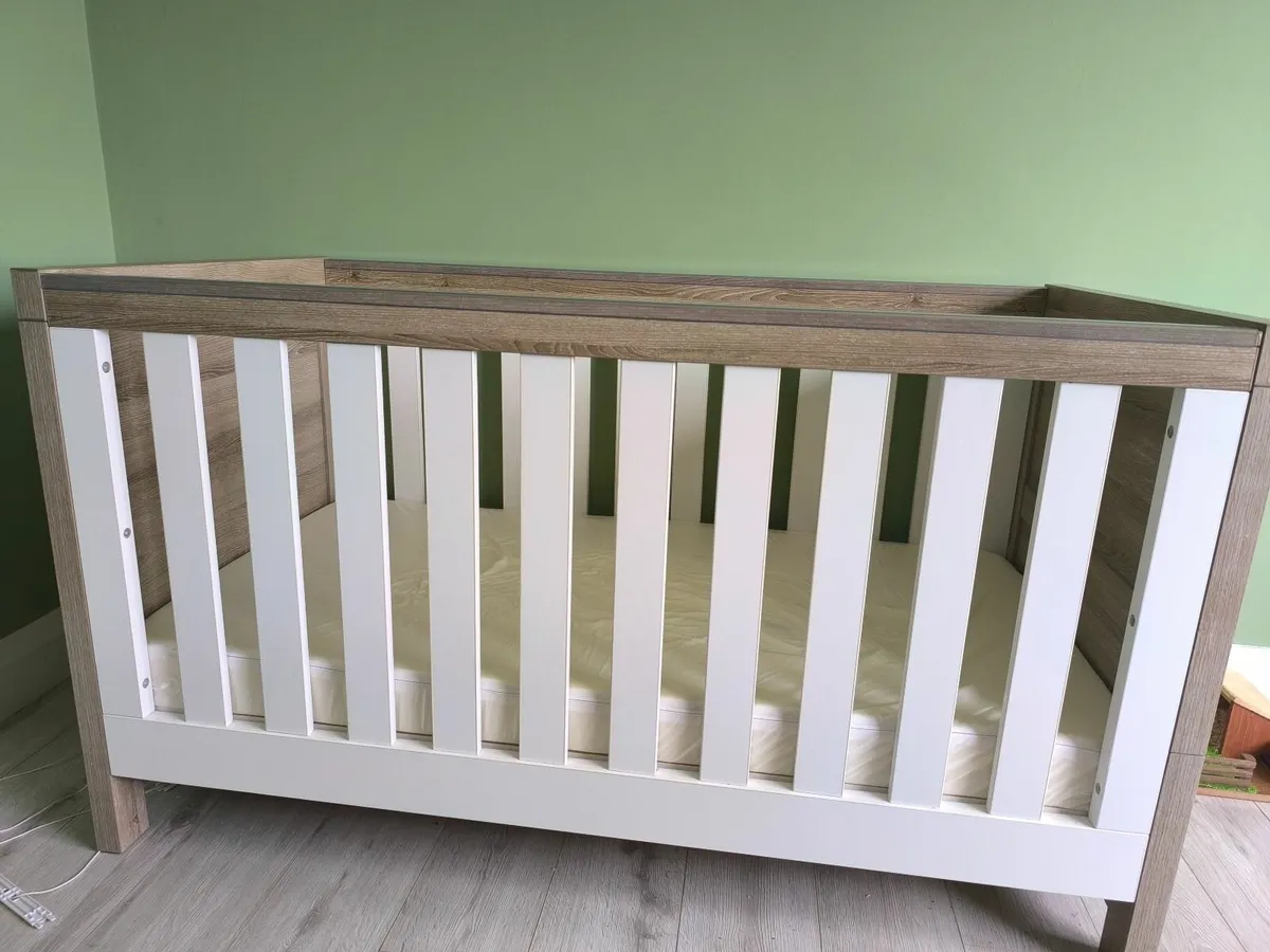 Cot - Image 1