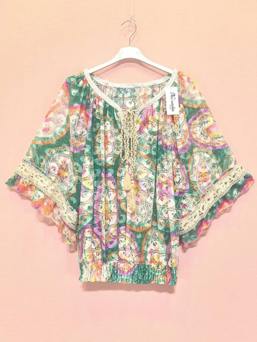 Floral blouse one sz fits 10/16....30e - Image 1
