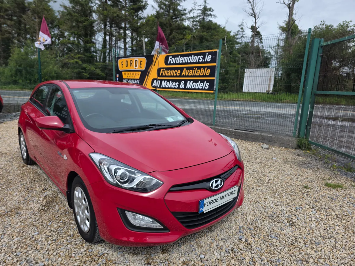 Hyundai i30 1.4 petrol 2013 - Image 1