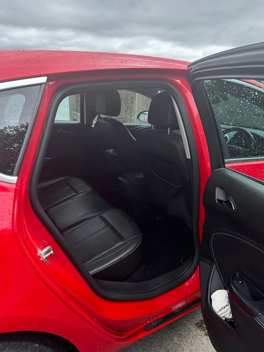 1.7L Opel Astra Elite 2010 - Image 4