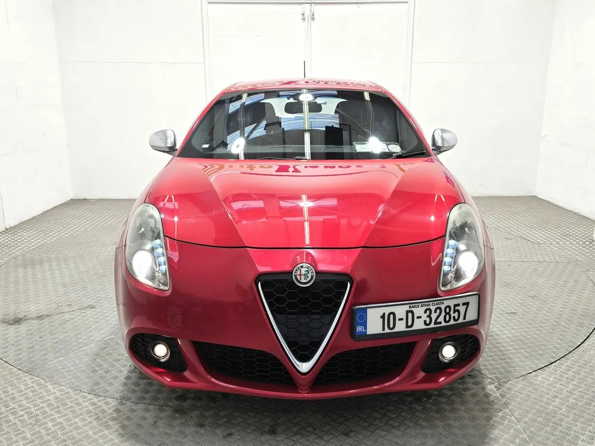 Alfa Romeo Giulietta 2010 - Image 2