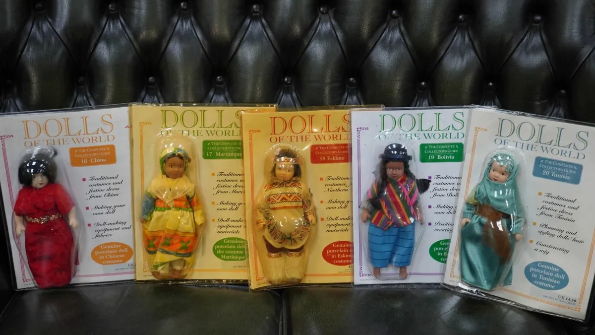 Dolls of the World Collection of 50 - Image 4