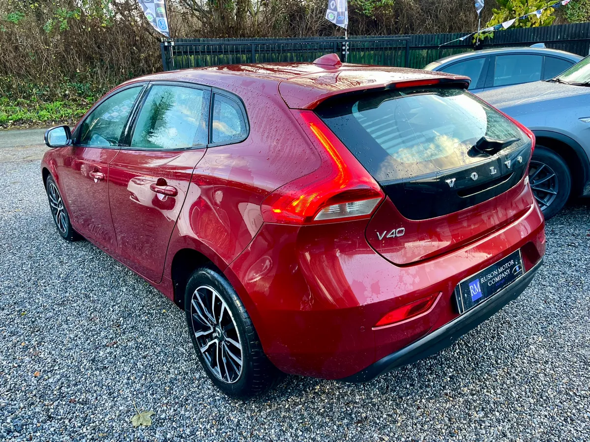172 Volvo V40 2.0 (WARRANTY/NCT) - Image 4
