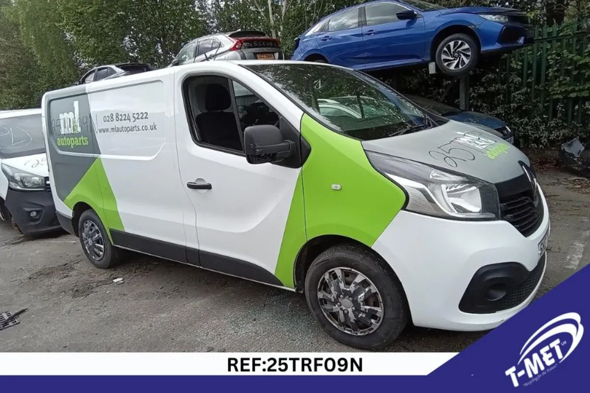 2014 RENAULT TRAFIC BREAKING FOR PARTS - Image 3