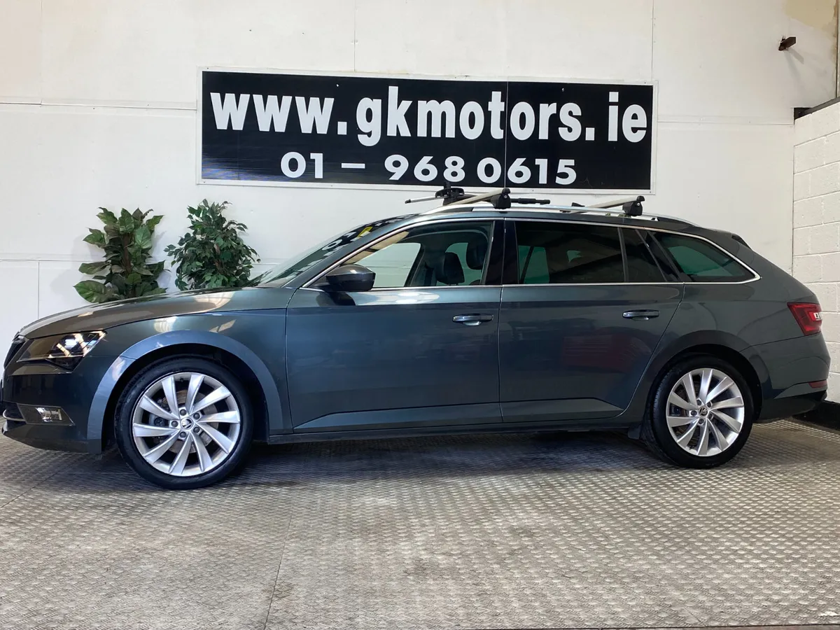 Skoda Superb 2019//PAN ROOF//LEATHER//NAV//COMBI - Image 3