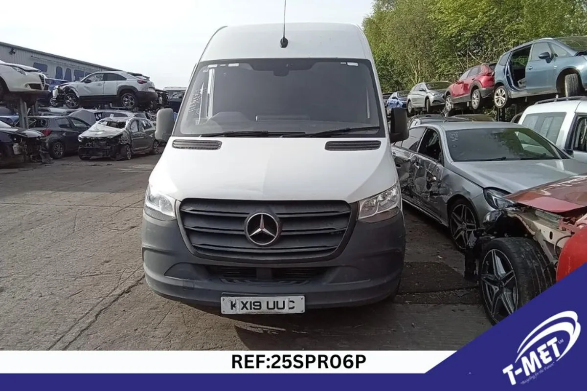 2019 MERCEDES SPRINTER BREAKING FOR PARTS - Image 2