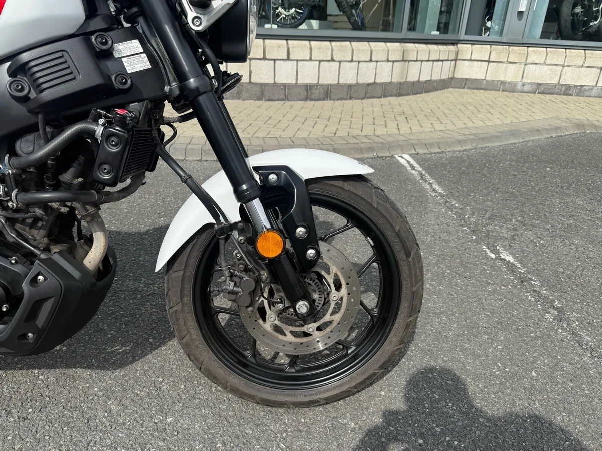 2024 Yamaha XSR 125 - Image 2