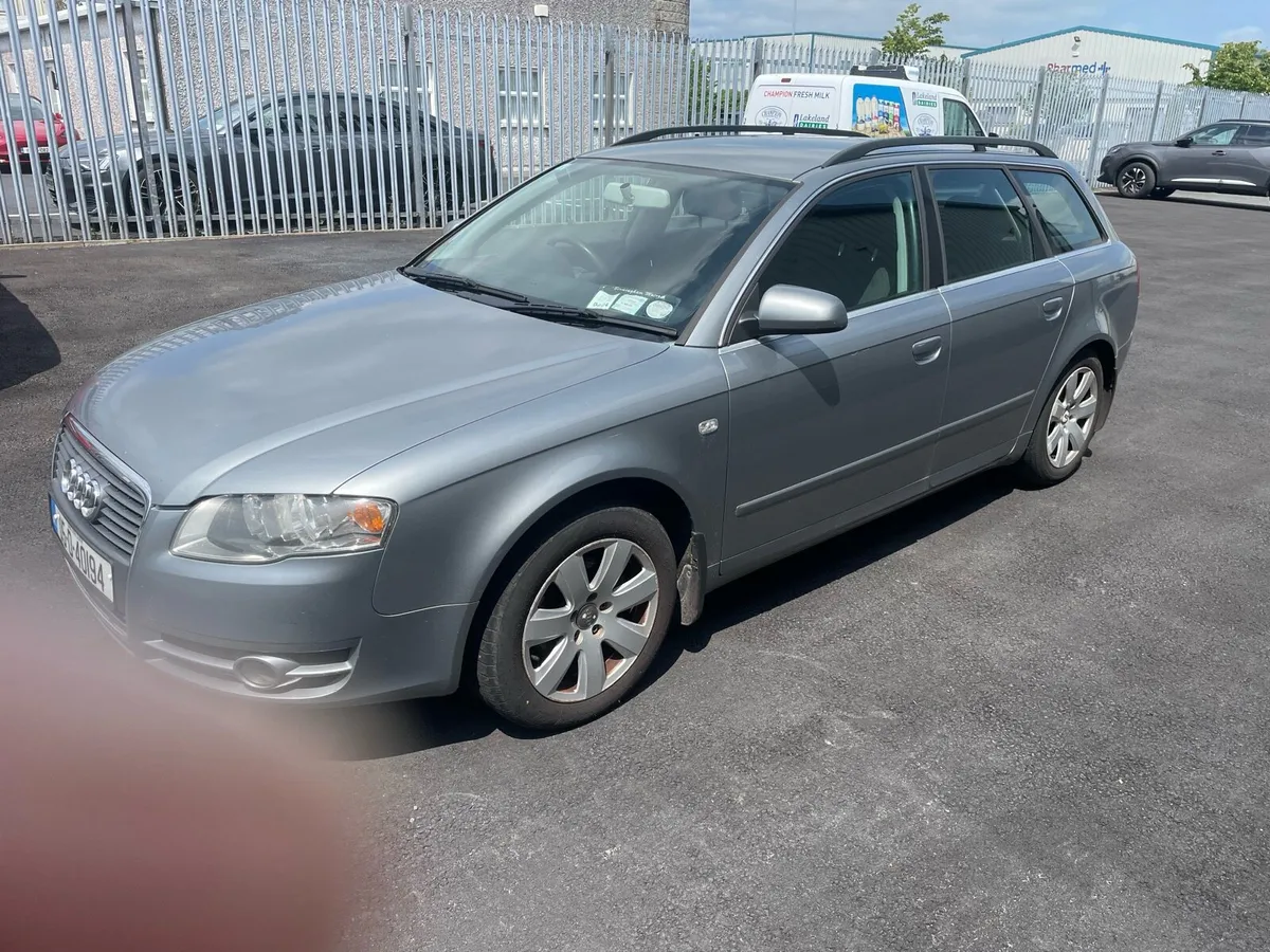 Audi A4 - Image 2