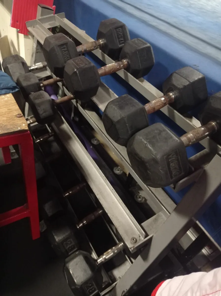 Gym equipment - Image 2