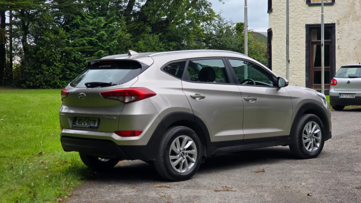 2018 Hyundai Tucson 1.7 CRDI Executive Automatic - Image 4