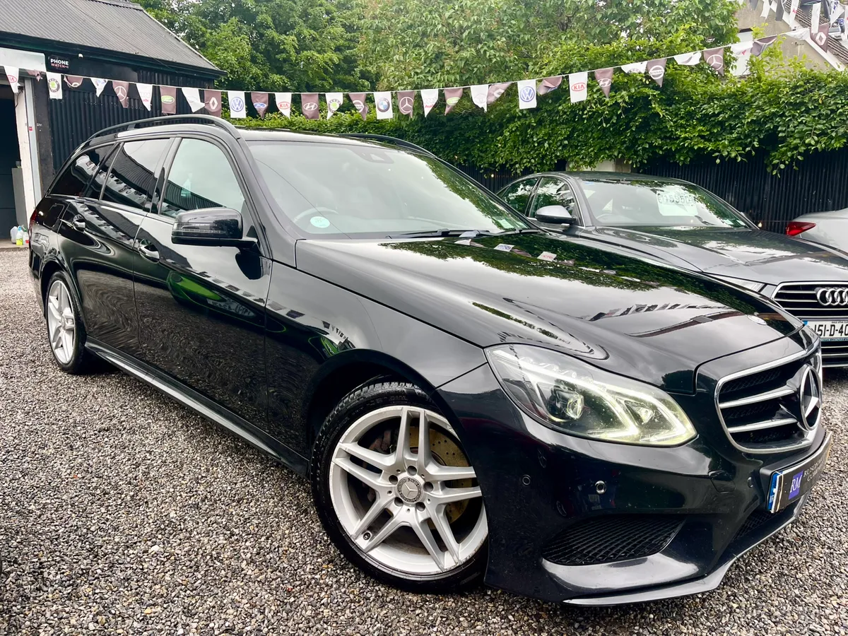 161 Mercedes E220 CDI Night Ed Estate - Image 4