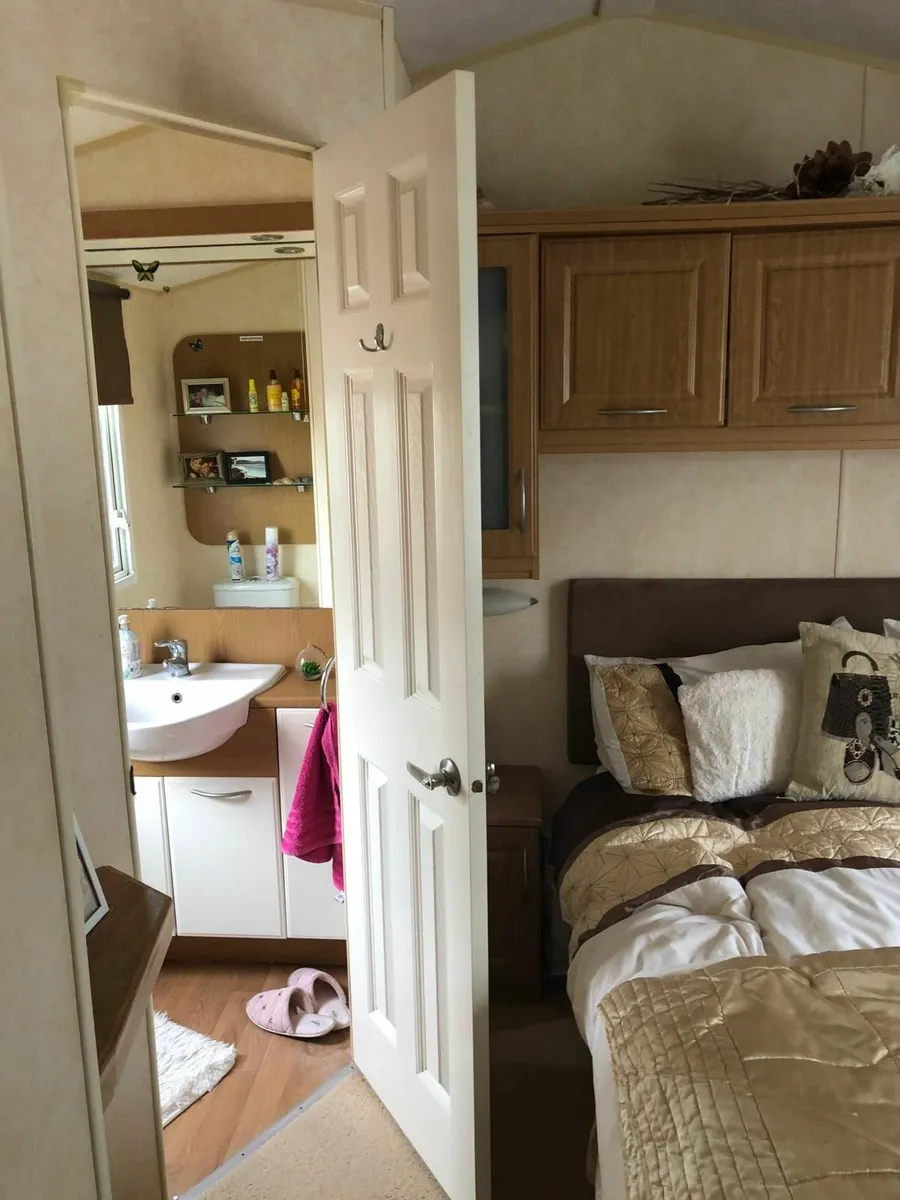Mobile Home - Image 3