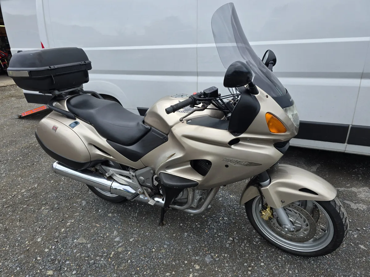 01 HONDA DEAUVILLE 650 MOTO4U - Image 2