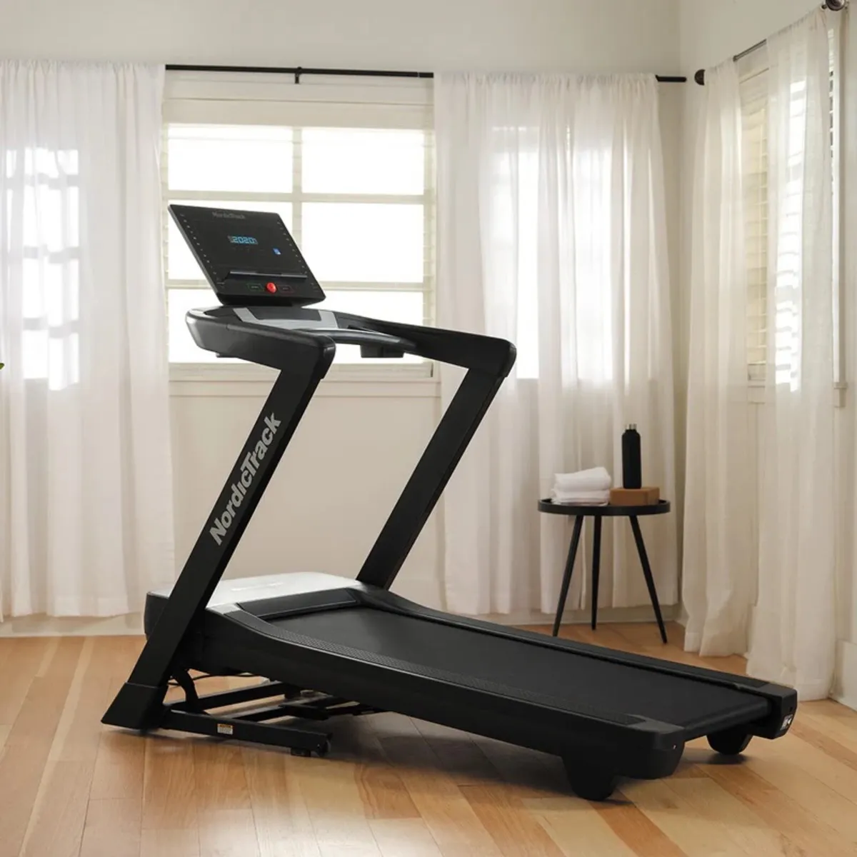 BRAND NEW NORDICTRACK EXP5I EX DISPLAY TREADMILL - Image 1