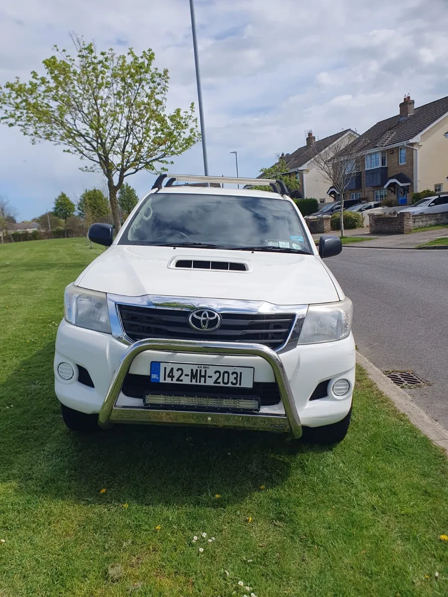 Toyota hilux - Image 3