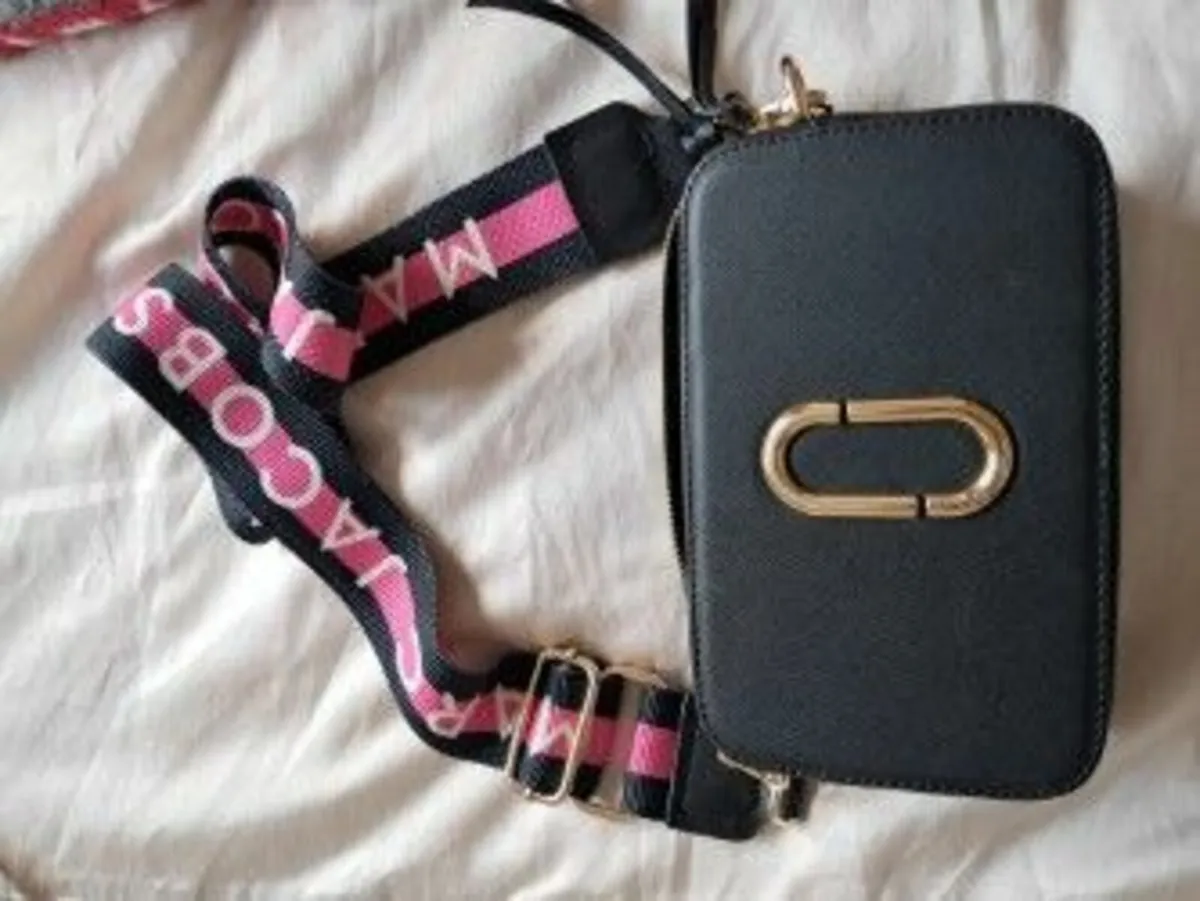handbags - Image 1
