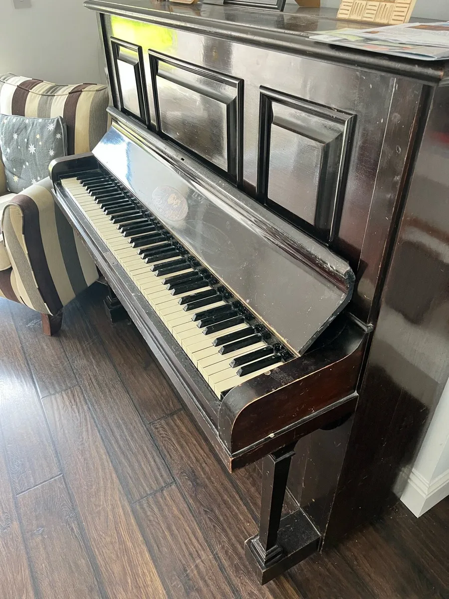 Piano - Image 2