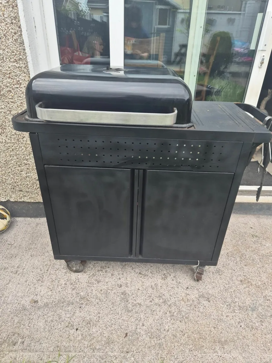 Barbecue - Image 1