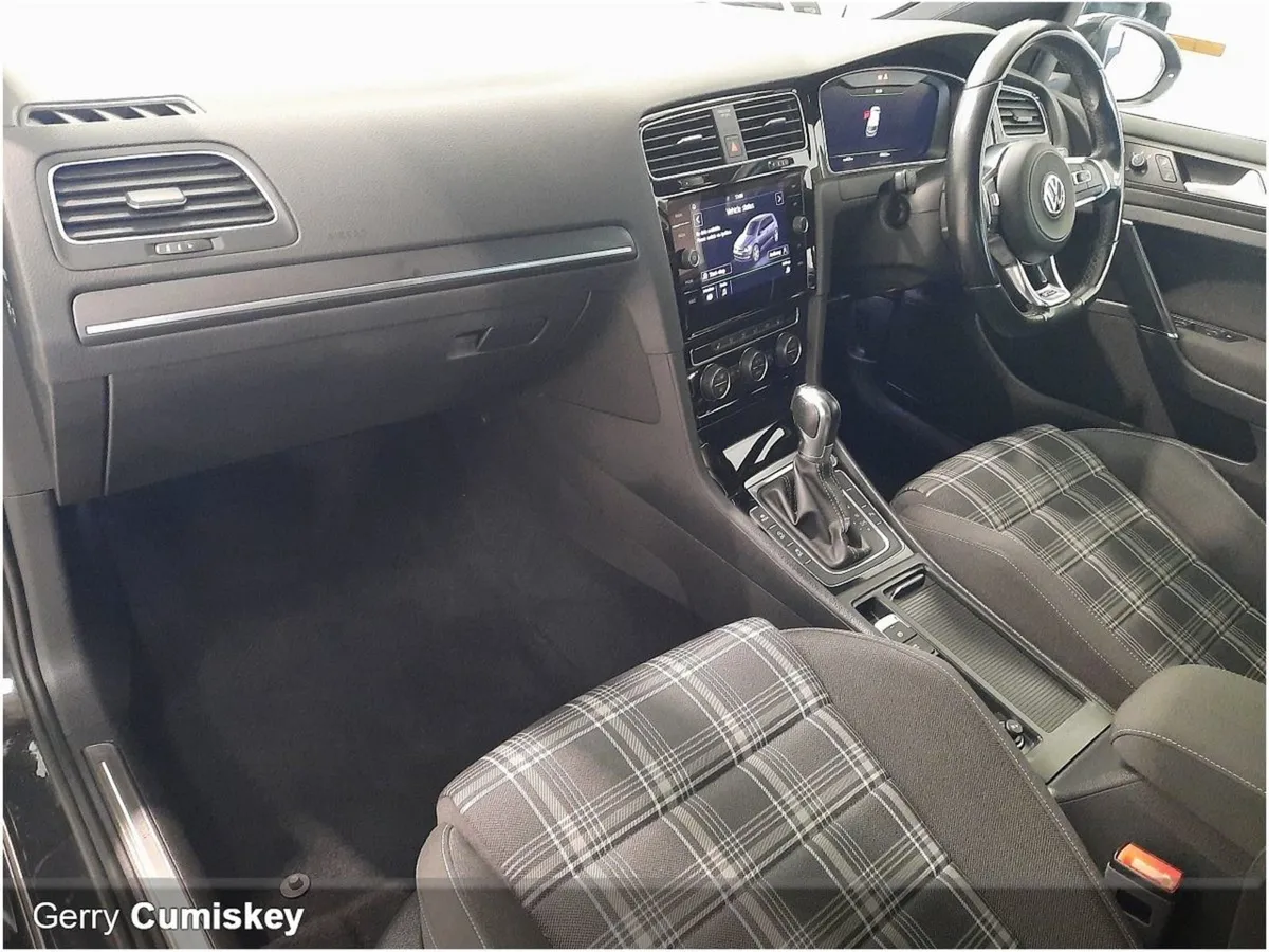 Volkswagen Golf GTD 2.0 TDI 184HP DSG - Image 4