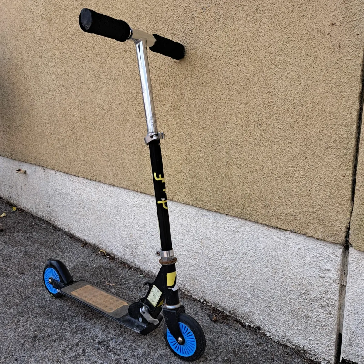 Scooter - Image 2