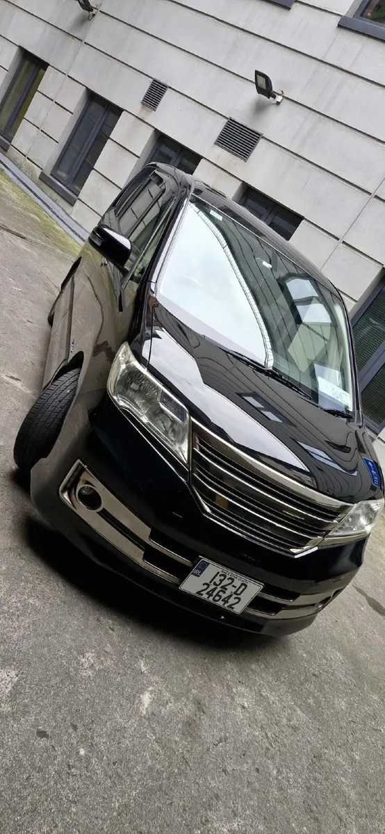 Nissan Serena 2013 - Image 2