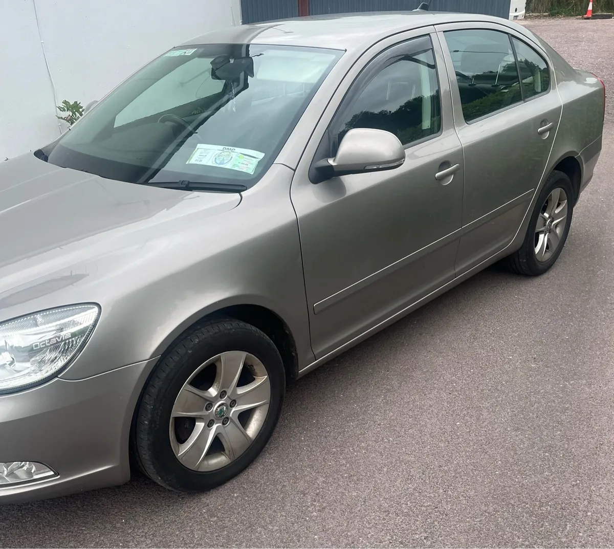 2012 Skoda Octavia 1.6 TDI Automatic - Image 2