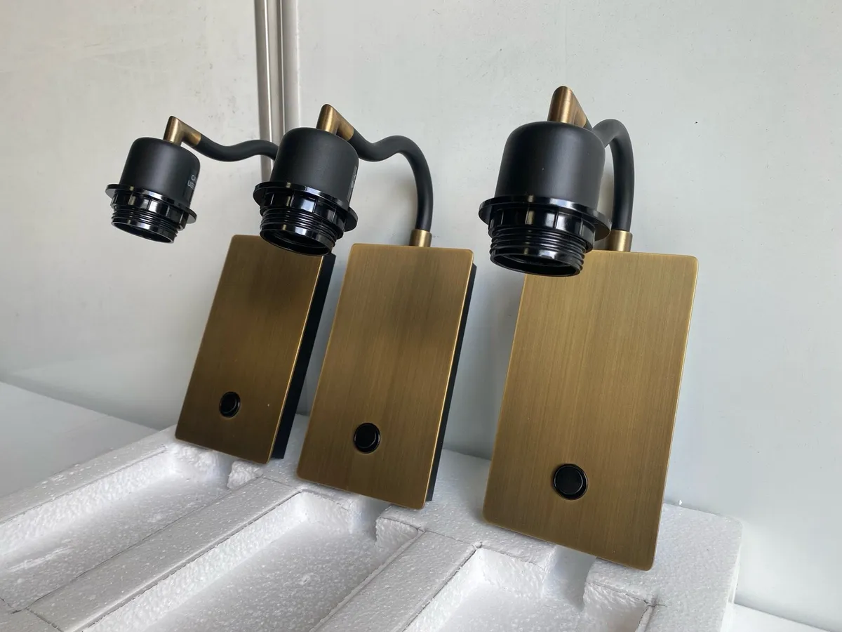 Set of 3 Vintage Gold Wall Lamps - Image 1