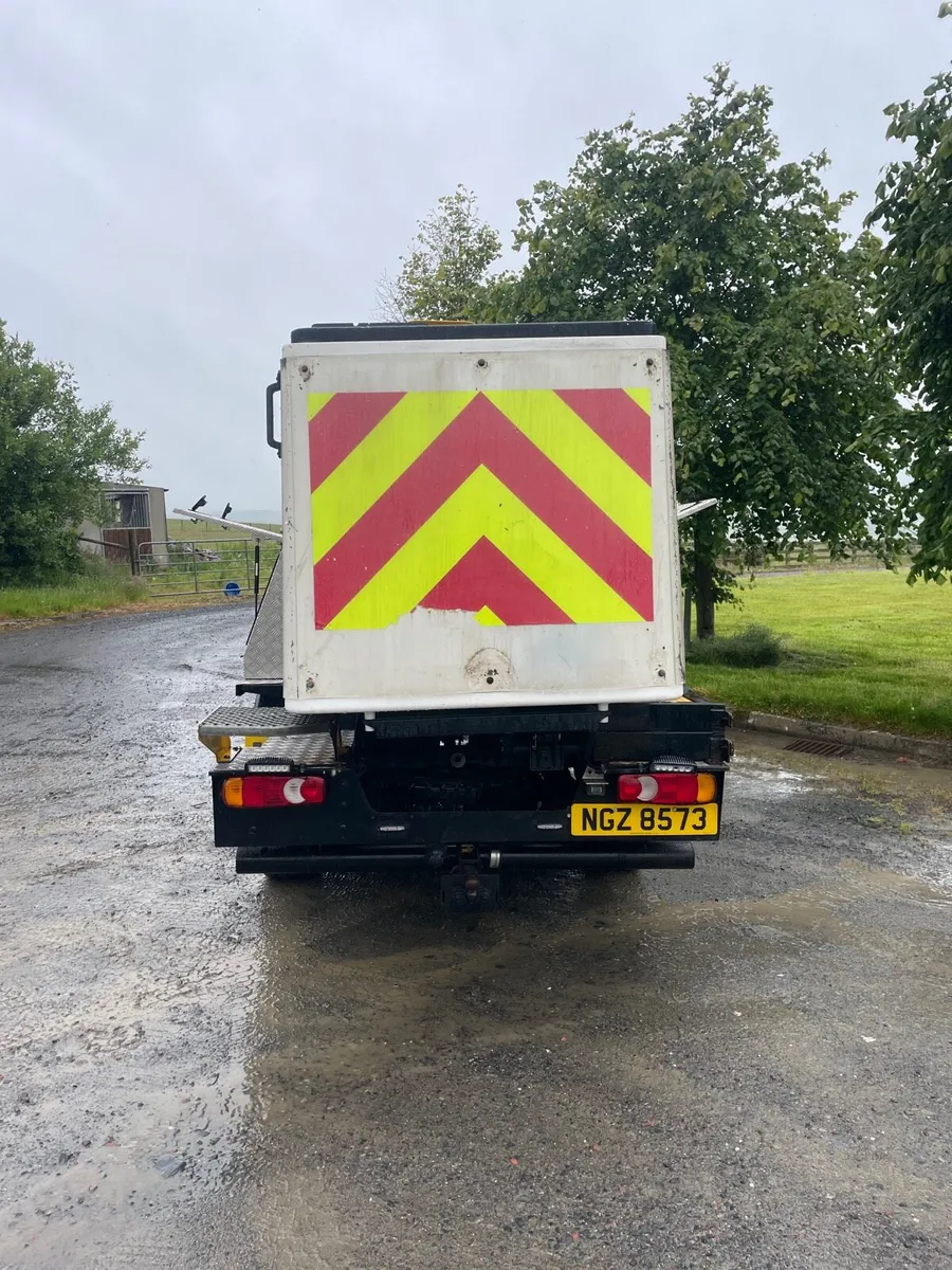 2019 Isuzu Dmax Versalift MEWP/Cherry picker - Image 4