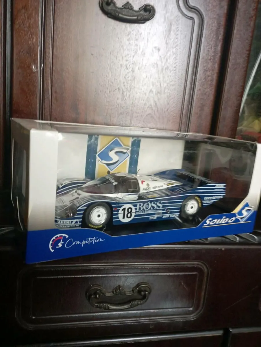 3 X SOLIDO  DIE-CAST MODLE' S CARS 1-18 SCALE - Image 4