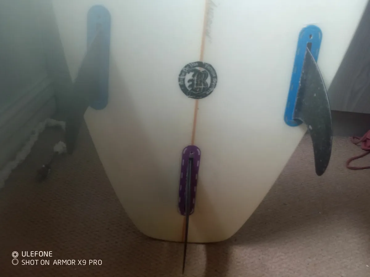 surfboard - Image 4