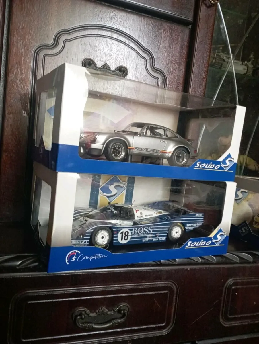 3 X SOLIDO  DIE-CAST MODLE' S CARS 1-18 SCALE - Image 1