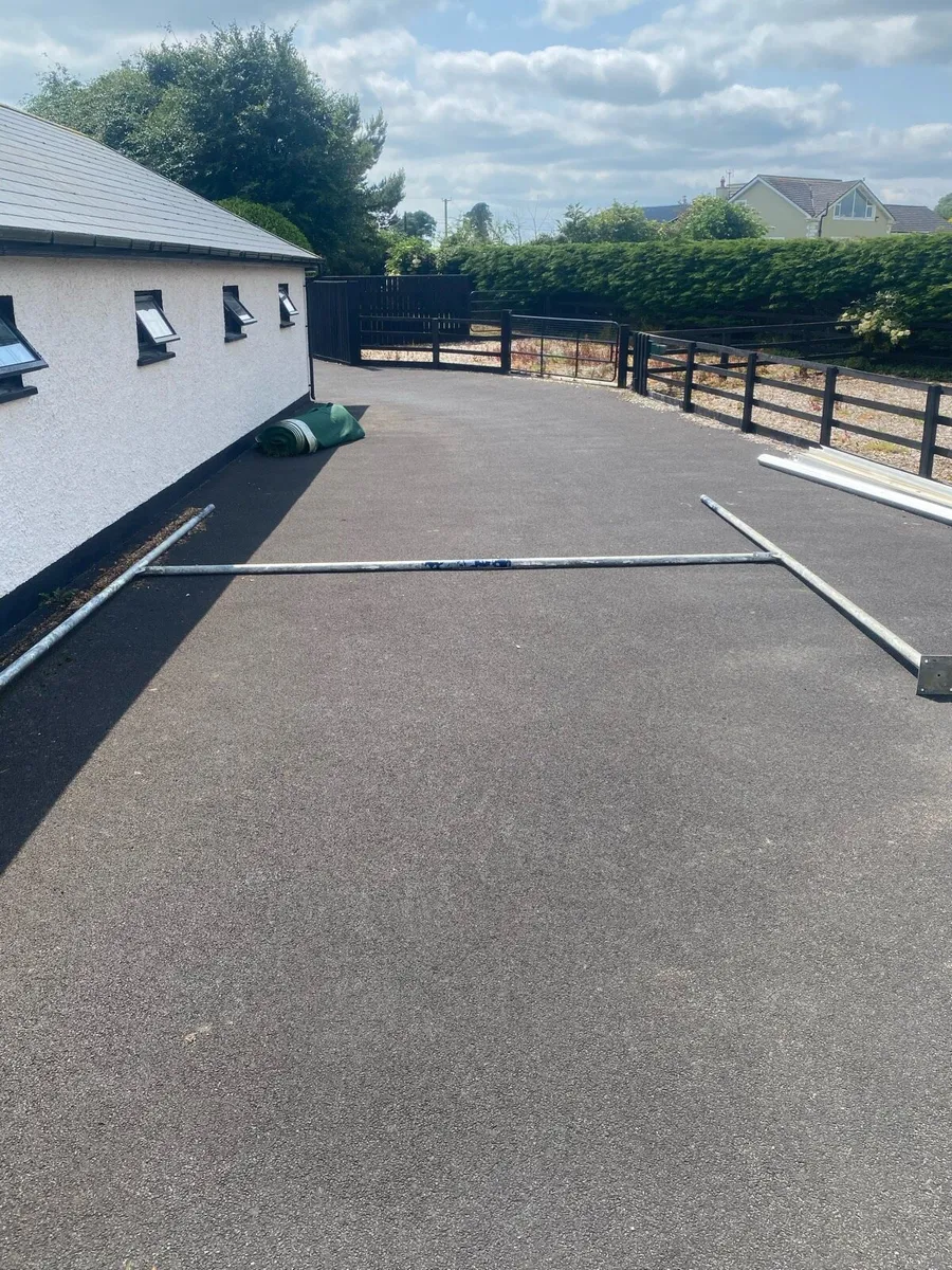 Rugby goalposts - Image 1