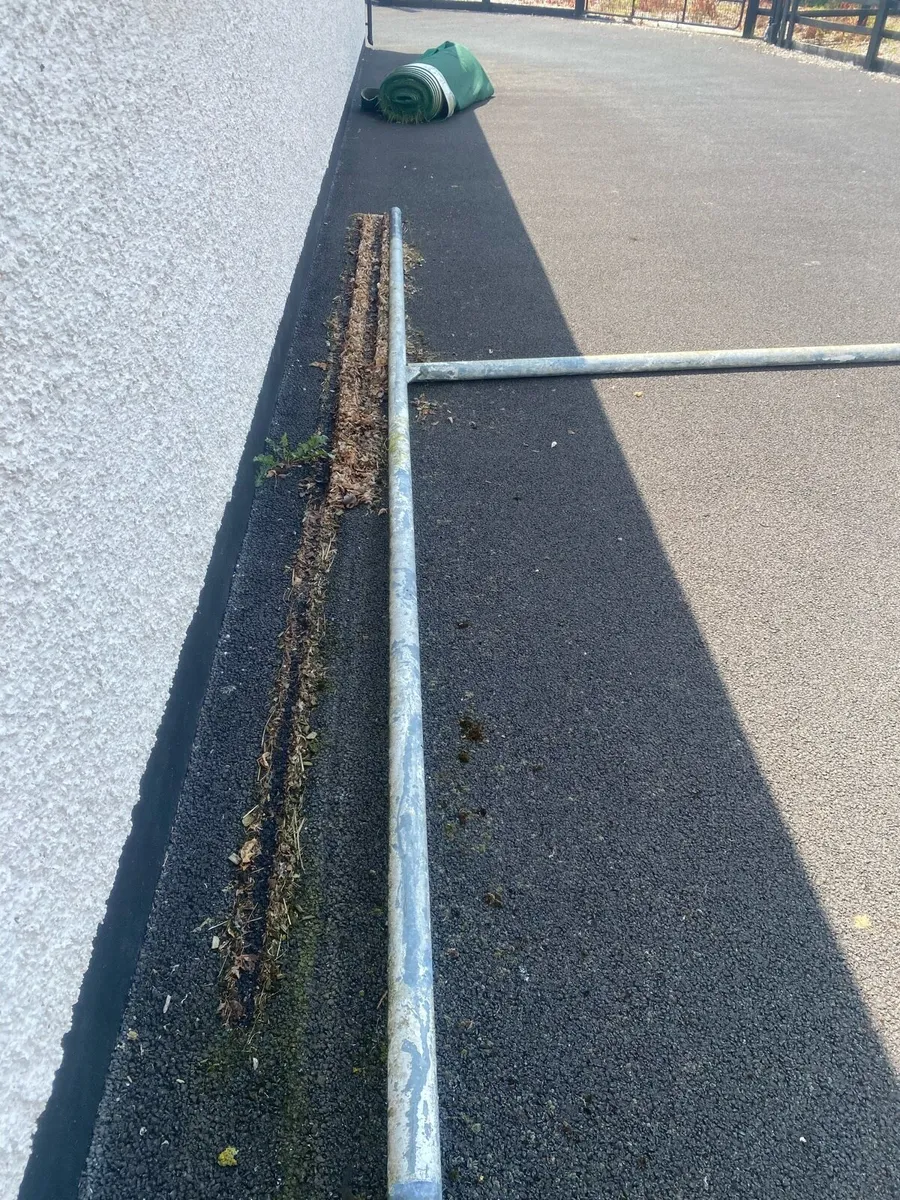 Rugby goalposts - Image 2