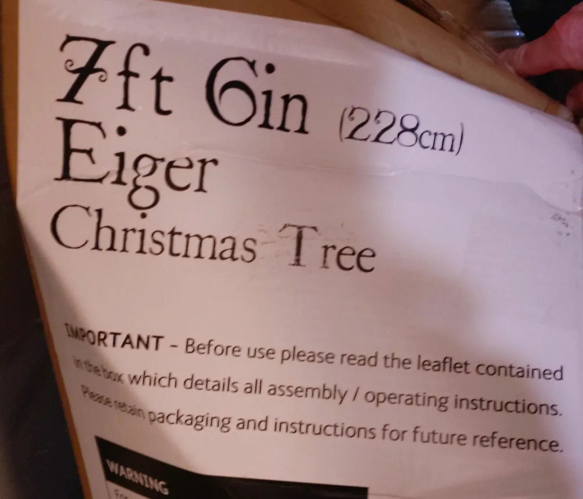 7FT 6IN ARTIFICIAL CHRISTMAS TREE. - Image 2