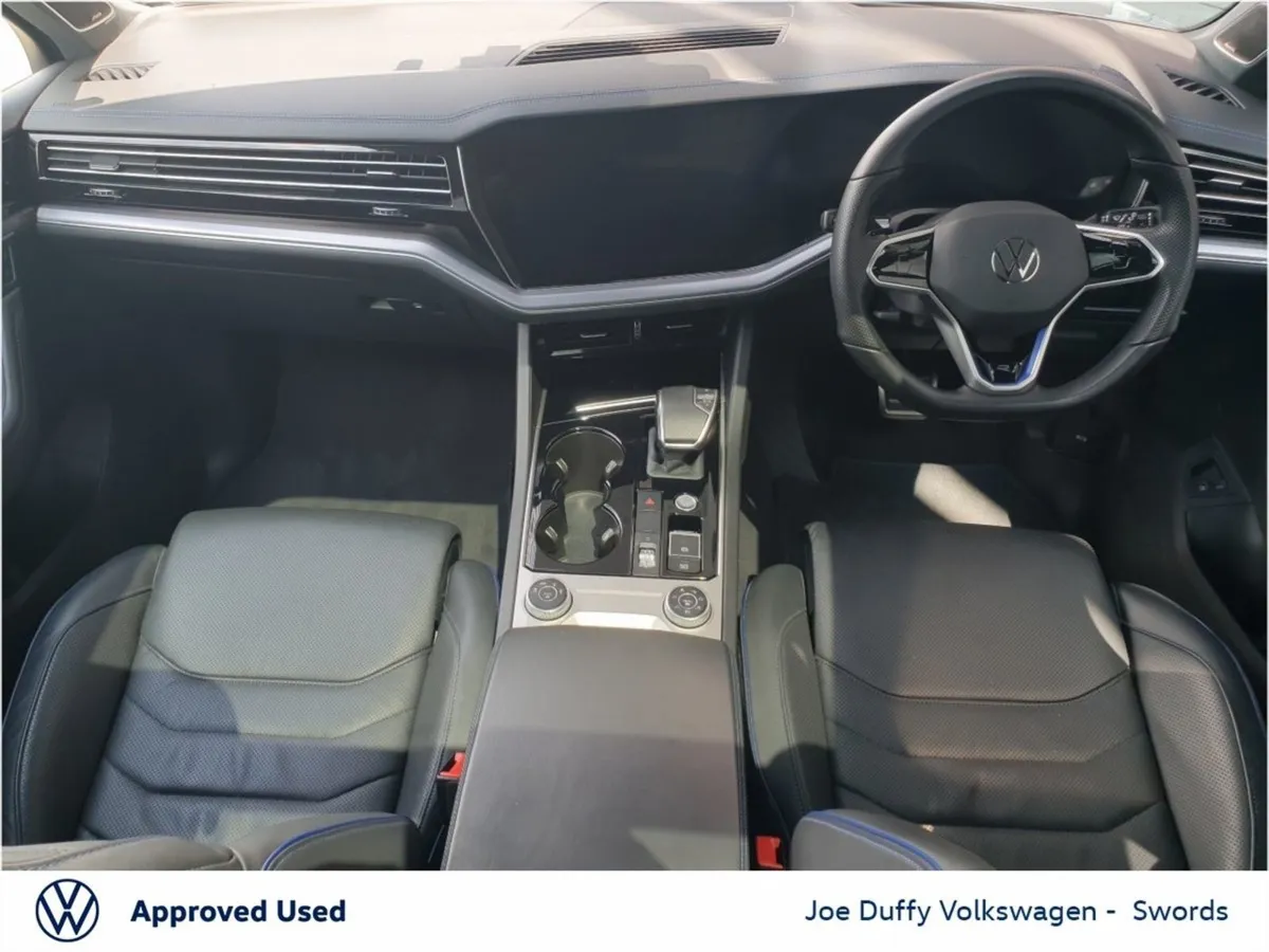 Volkswagen Touareg 3.0tsi Phev 462HP 4M DSG R - Image 3