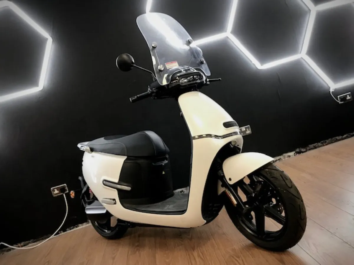 EV Motorcycles & Mopeds @ BIKEWORLD - Image 3