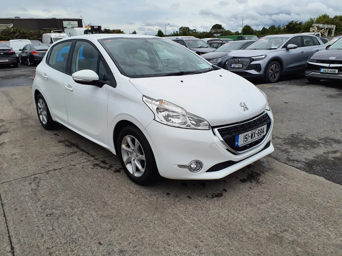 2015 Peugeot 208 - Image 1