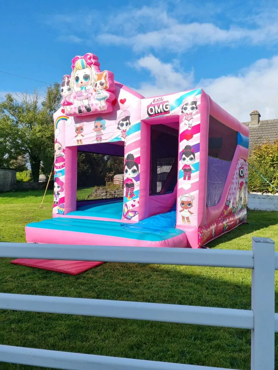 Bouncy castles - Image 4