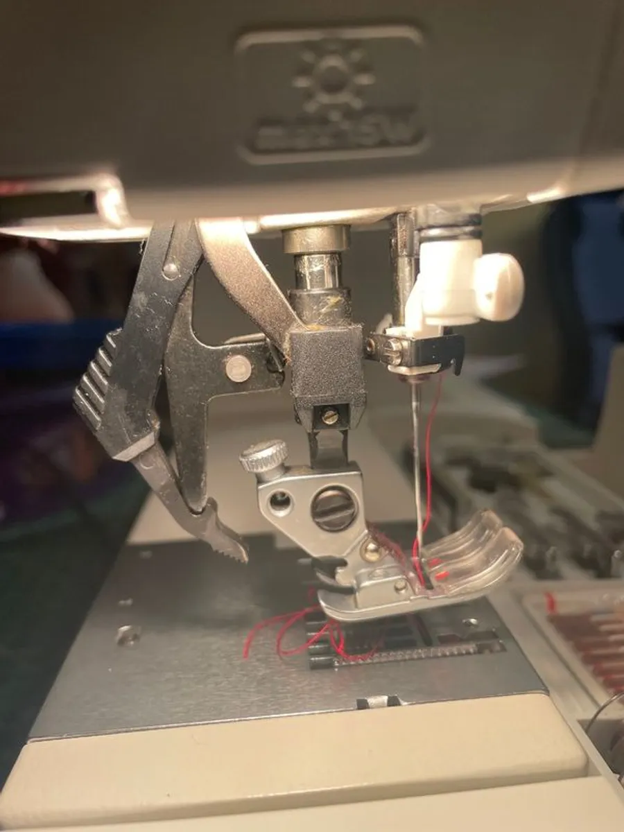 PFAFF Creative 7510 Sewing Machine - Just Serviced - Image 3