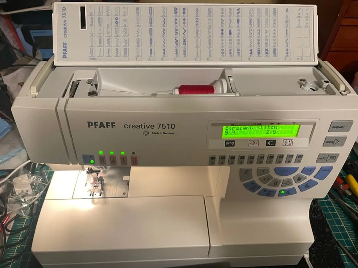 PFAFF Creative 7510 Sewing Machine - Just Serviced - Image 4